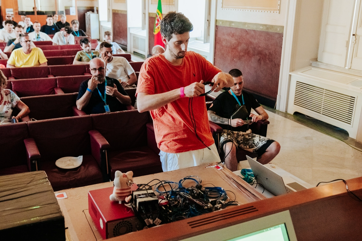 Stefano setting up the experiment.